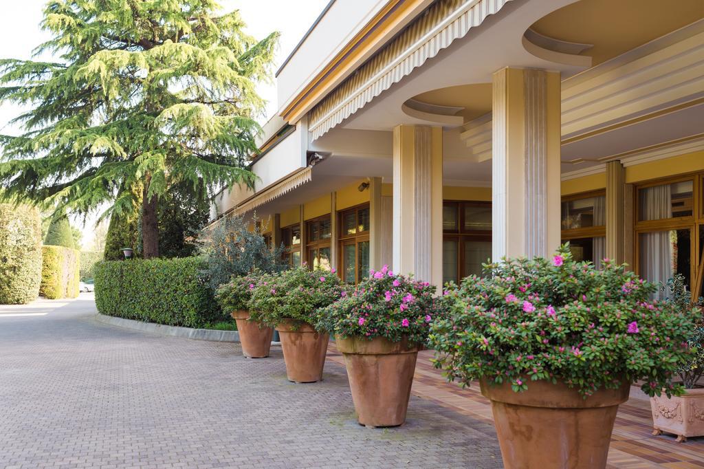 Hotel Terme Antoniano Montegrotto Terme Exterior photo