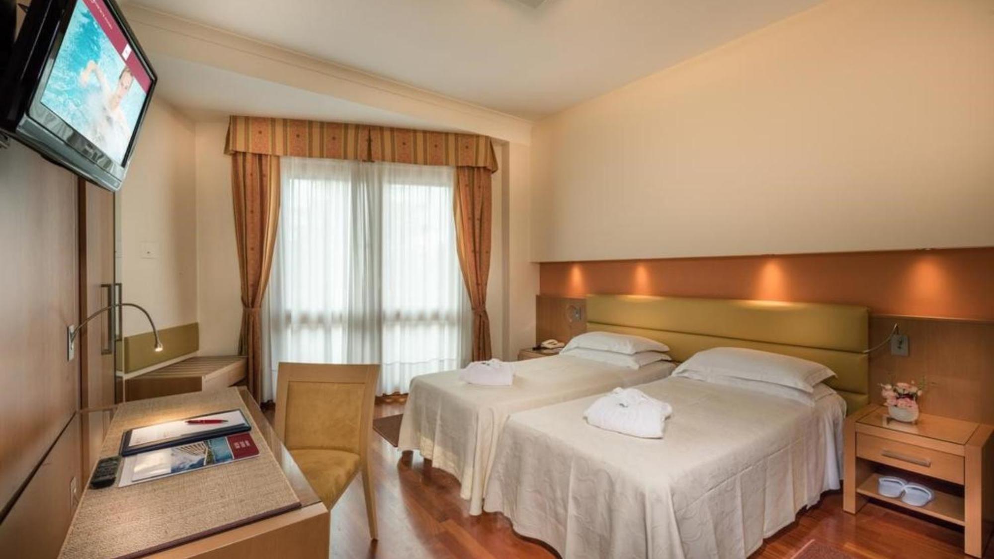 Hotel Terme Antoniano Montegrotto Terme Exterior photo